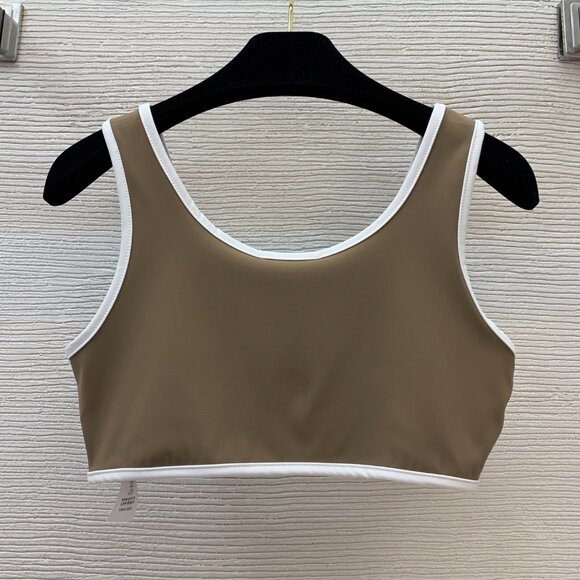 Women ALO Yoga shorts + tank top - Picture 7 of 9